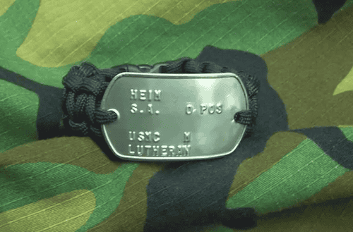 Top Wholesale Paracord Bracelet Manufacturers in the USA: A Guide to Quality and Affordability 8 Dog Tag paracord bracelet from Paracord Paul, a paracord bracelet wholesale supplier for American Patriots.