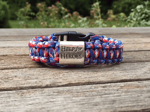 Top 10 Paracord Bracelet Manufacturers in the UK: A Guide to the Best Brands and Products 6 It can be said that the paracord bracelet factory of Survival Bands is filled with love and support.