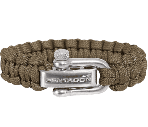 Military 1st offers other outdoor products aside from paracord bracelet.