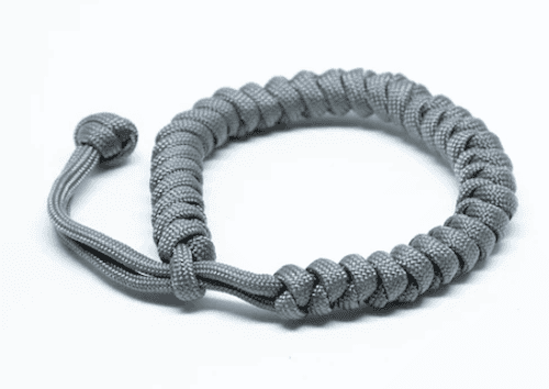 Kiburi offers this single-material paracord bracelet for sale.