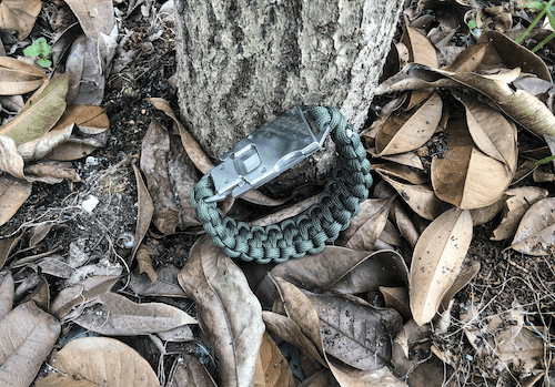 Baiyuheng Outdoor is a paracord bracelet wholesale business that offers paracord products and more outdoor products.
