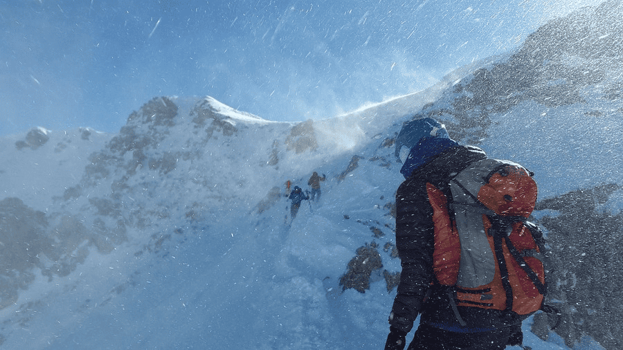 Why Do Mountain Climbers Prefer Nylon Rope Bulk? (Top Reasons, Factors, and Nylon Rope Suppliers) 2 Nylon rope manufacturer