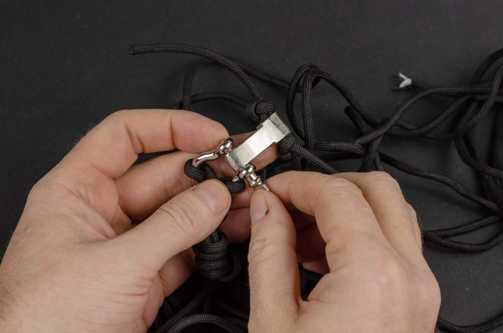 How Much Paracord For a Bracelet? 6 paracord bracelet